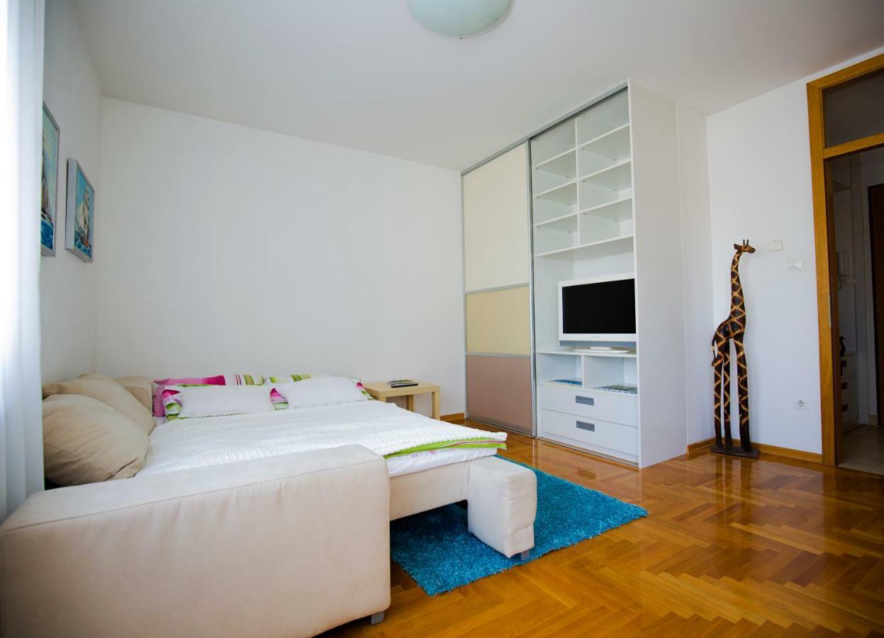 Apartment Luka Zagabria Esterno foto