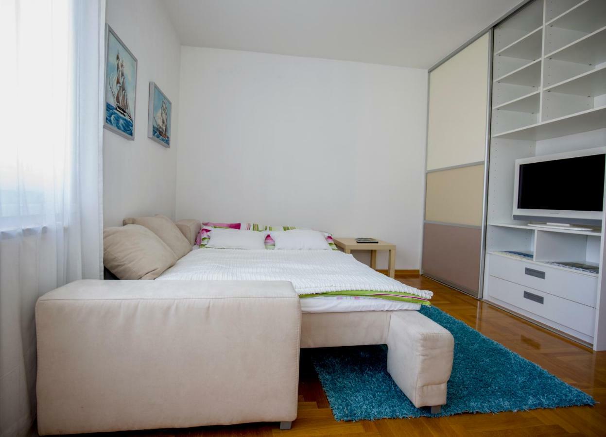 Apartment Luka Zagabria Esterno foto